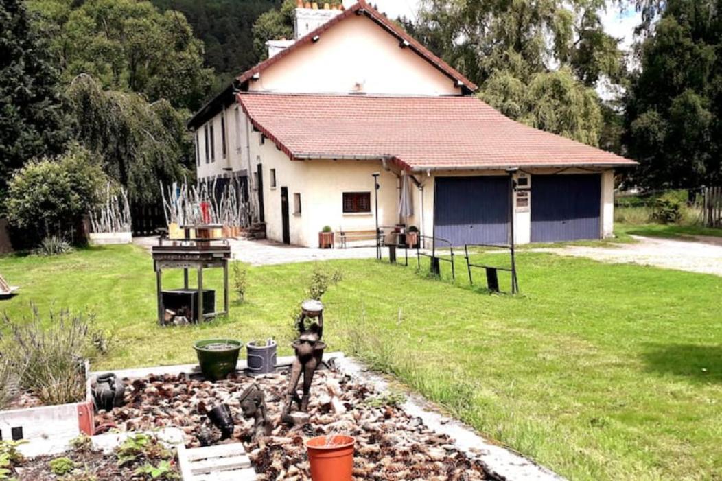 Gites, Les Jonquilles, Le Sagard Et Bungalow Les Brimbelles, Nature Et Detente La Houssiere Buitenkant foto